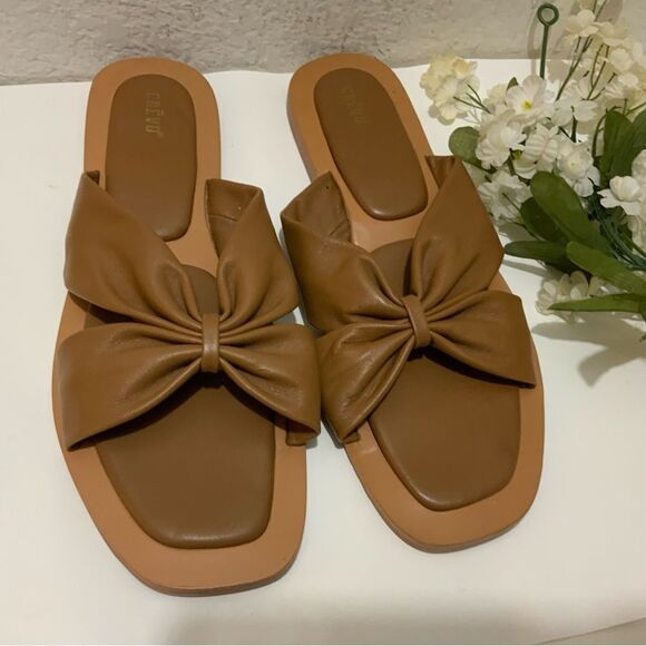 CREVO KITTY LEATHER SLIDE SANDALS size 11 - Picture 1 of 5